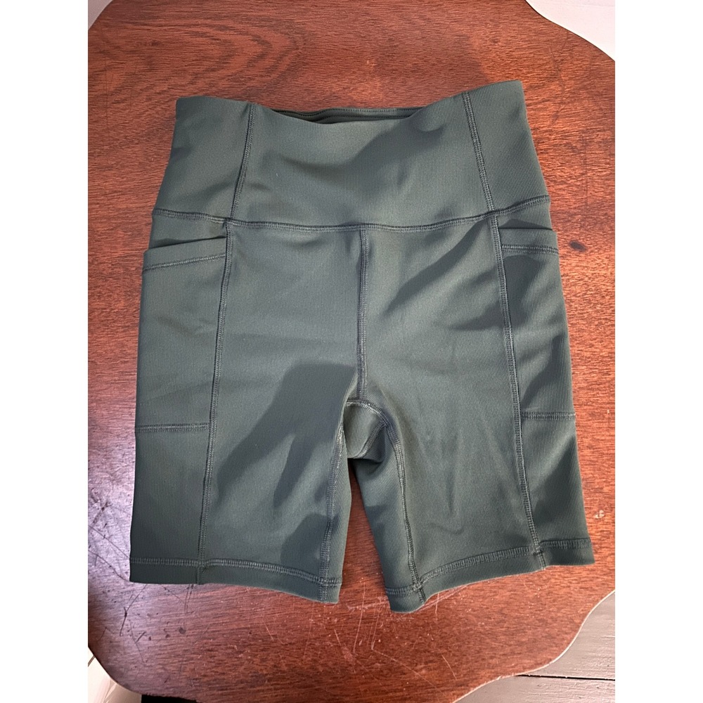 Harmony Balance Green Ribbed High Waisted Biker Shorts with Pockets Small